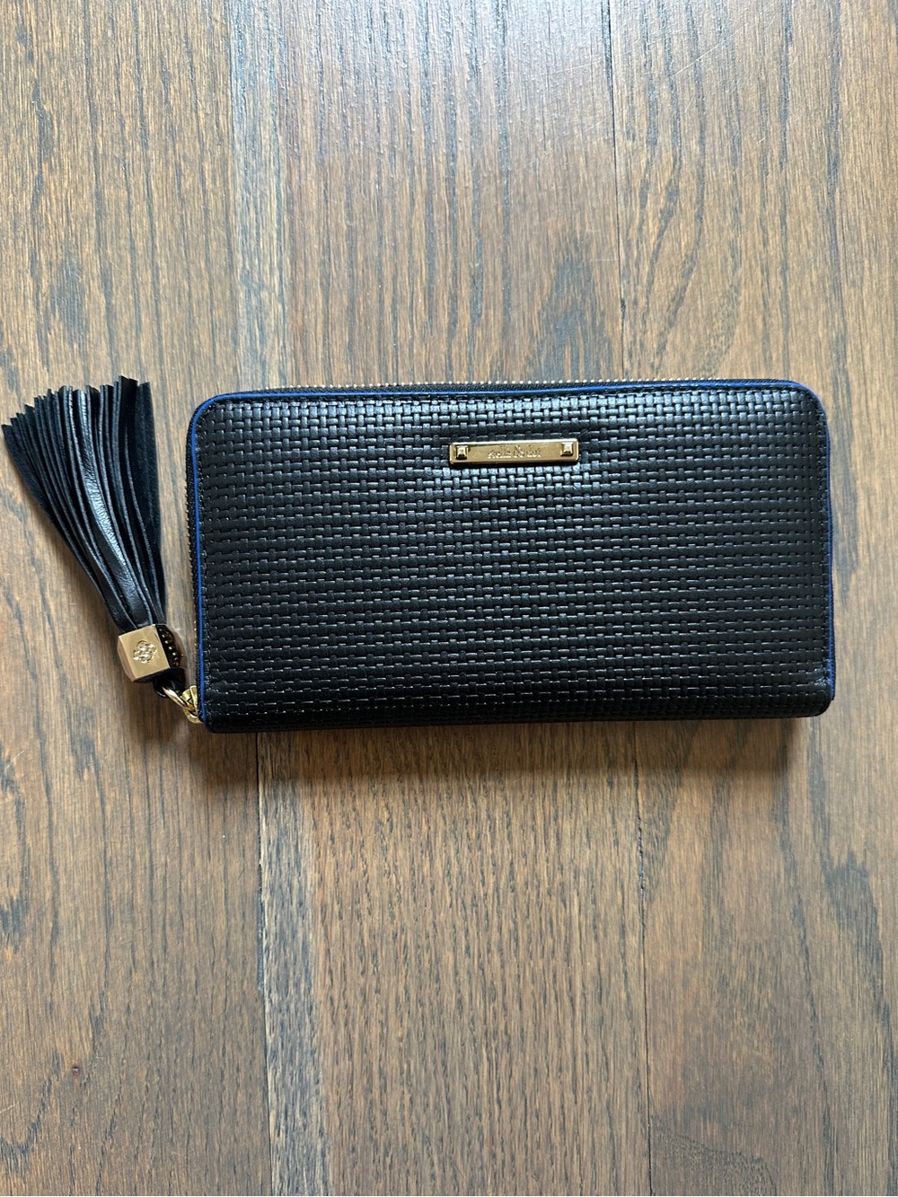 NWT Leather Black Basketweave Tassel Zip-Around Wallet